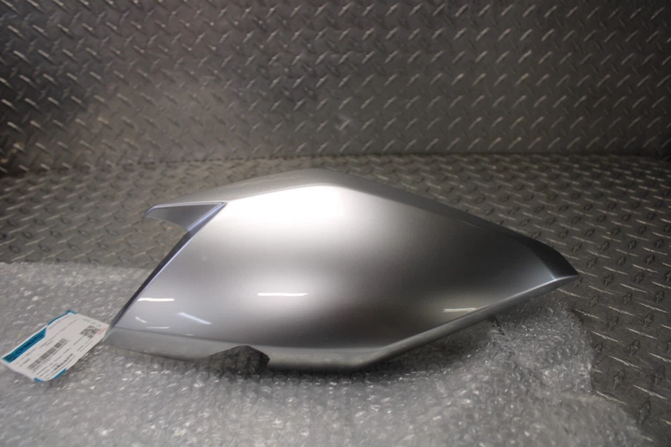 Carenagem de painel externo direito 22 CF Moto CF650/CF 650 FABRICANTE DE EQUIPAMENTO ORIGINAL 6NQ#-040012-2600-0VF00 - Imagem 3 de 4