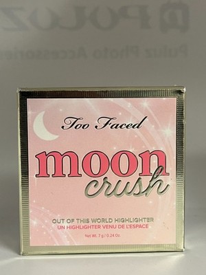 Too Faced Moon Crush Out Of This World Highlighter Shooting Star 0.24 oz BNIB