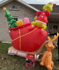 Dr. Seuss Grinch  Max Christmas Inflatable Blow Up 12ft Tall Outdoor w/ Box