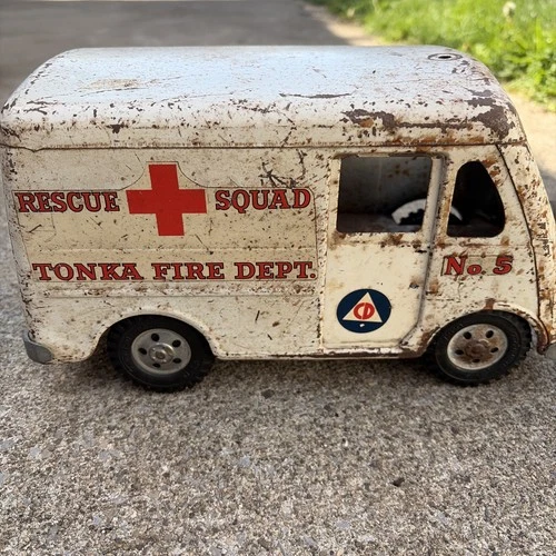 Vintage 1950's Tonka Pressed Steel Rescue Squad Fire Dept No. 5 Van