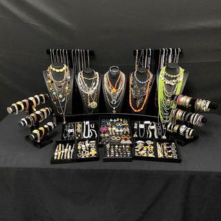 270 pc Antique Vintage Estate Costume Jewelry Some Signed. Lot 698