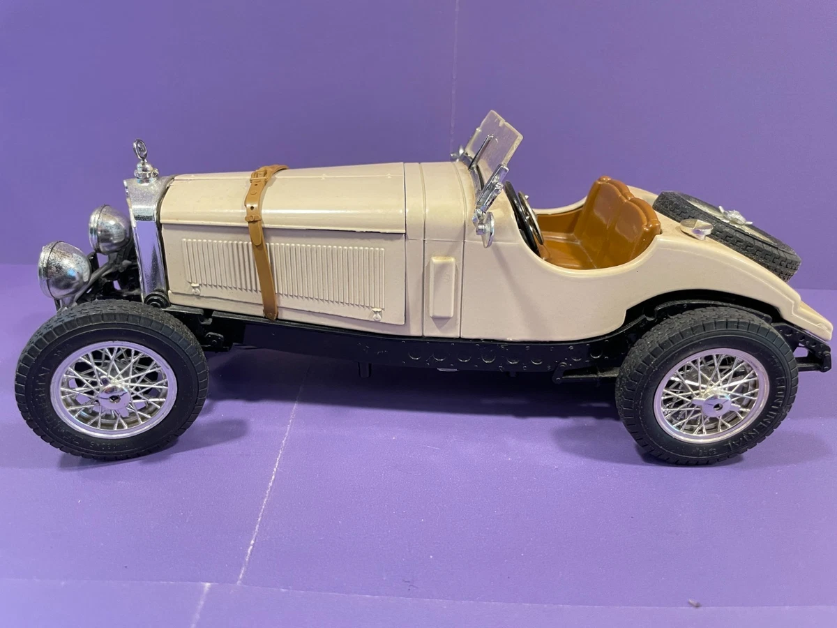 Mercedes-Benz Burago 1:18 Scale Diecast & Toy Vehicles for sale | eBay