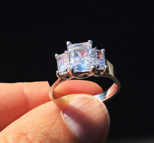 Chevalière onyx et diamants – Gemwheel - La ronde des bijoux Chevalière onyx et diamants – Gemwheel - La ronde des bijoux