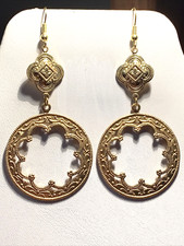 NEW ITEM*HANDCRAFTED VTG EGYPTIAN/ MOROCCAN OPEN MEDALLION EARRINGS.gold/style B