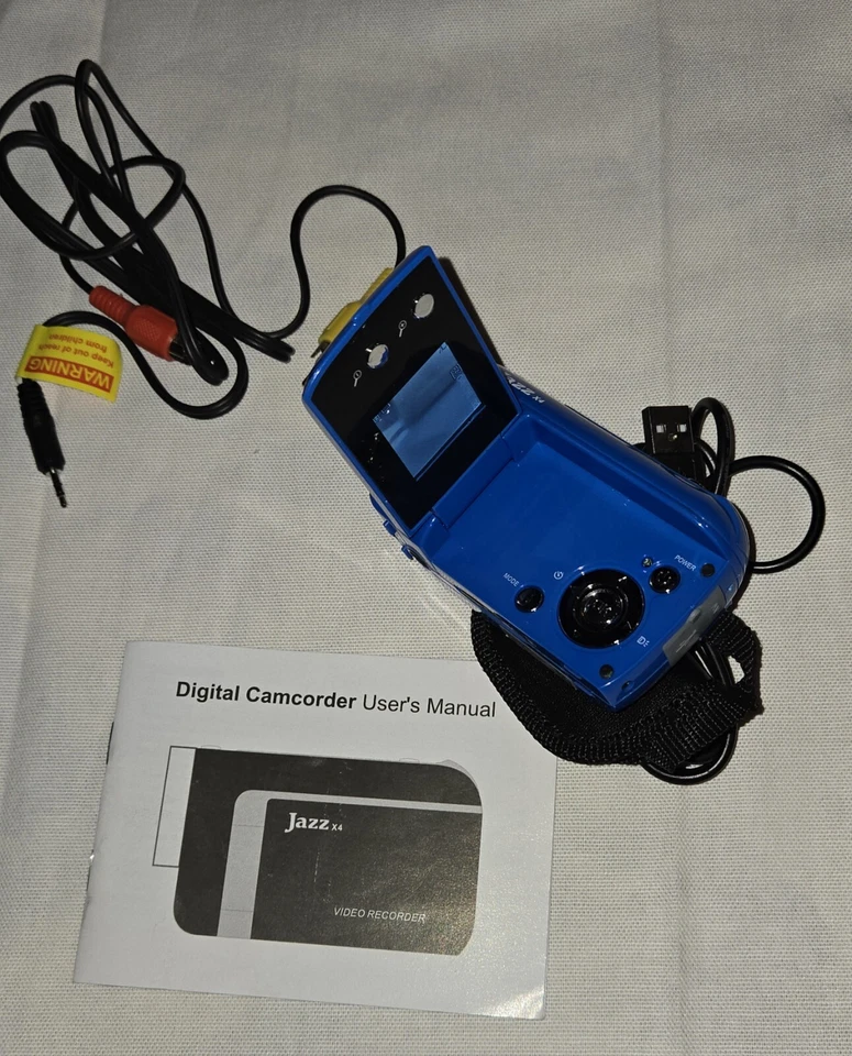 CÁMARA DIGITAL JAZZ CÁMARA DE VIDEO CON ZOOM DIGITAL 4X CON TARJETA DE MEMORIA DE 8 GB Foto 3 de 4