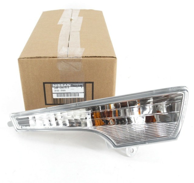 Genuine OEM Nissan 261303TA0A Passenger Front Turn Signal Lamp 2013