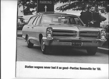 1966 Pontiac Bonneville Catalina Tempest Station Wagon Sales Brochure