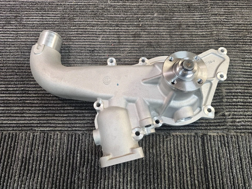 Bomba de agua para motor Ford F-250 1994-1995 Ford F-350 7,3 L V8 T7050 Foto 3 de 4