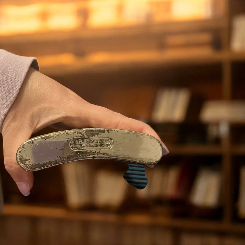 Frasco de whisky Godinger plateado Baco ornamentado Foto 3 de 4