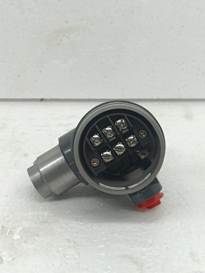 Emerson 28B5740X022 ASSY, TERMINAL BOX TYPE - DLC3000 - Image 4 of 4