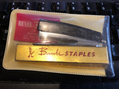 Schwarz Vintage Retro Rexel Bambi Hefter & 1 Karton 1000 Heftklammern nie benutzt 