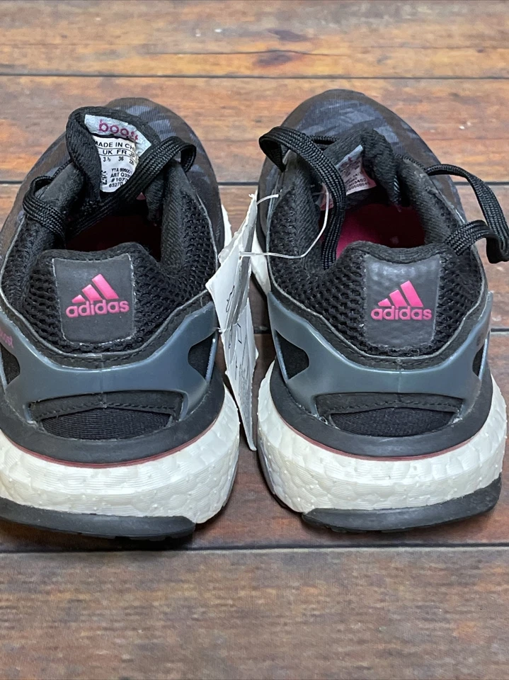 阿迪达斯 Boost 跑步课程训练网球鞋运动鞋 Q33962 US 5 $150 — 第 4/4 张图片