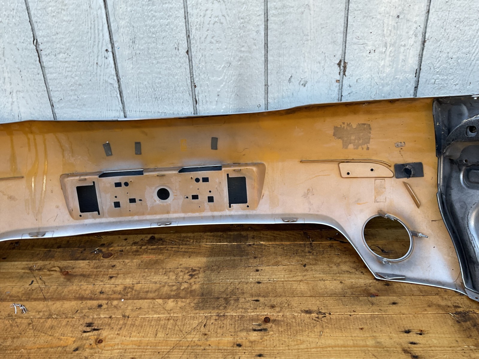2006 2007 2008 2009 2010 ASTON MARTIN VANTAGE REAR BUMPER COVER OEM
