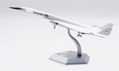1:200 SQ Wings U.S.AIR FORCE XB-70 Bomber Plane Fighter