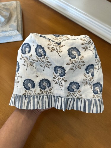 Mark And Graham Block Print Tissue Box Cover White Blue Flower FLAW READ - Picture 3 of 6