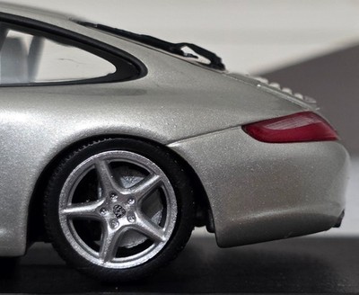 Porsche 911 (997) Carrera 2004 Silver 1:43 Minichamps WAP 020 114