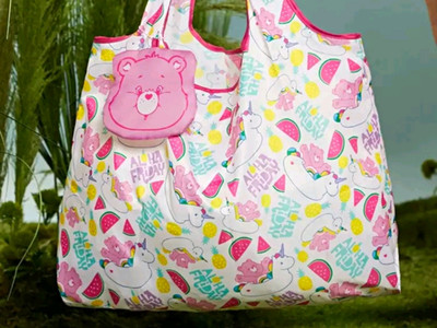 48cm Multicolor All-Over Print Foldable Reusable Tote Bag & Pouch 6in W