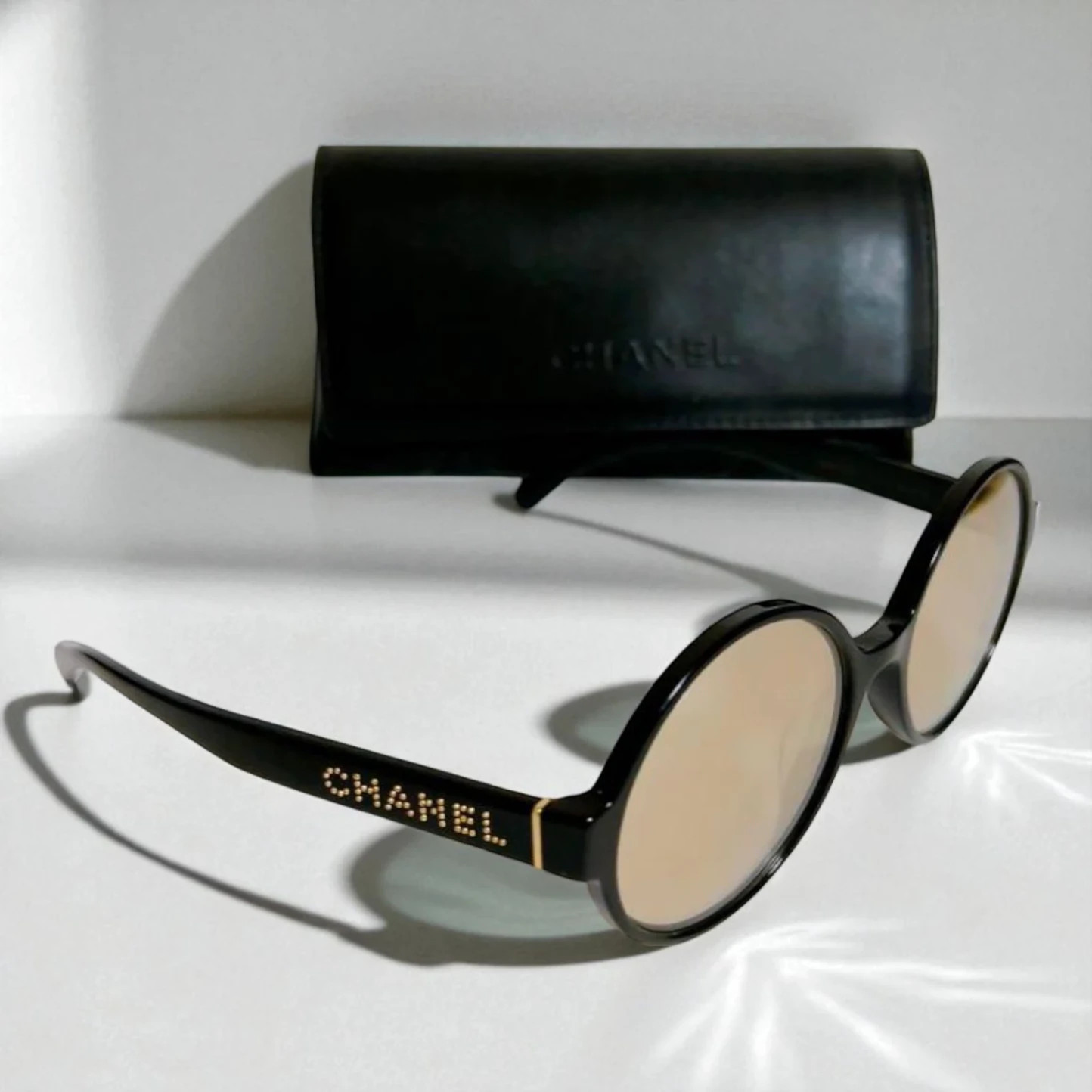 Chanel 71311A So129 3N Black Gold Mirror Lens Sunglasses Pre-Owned
