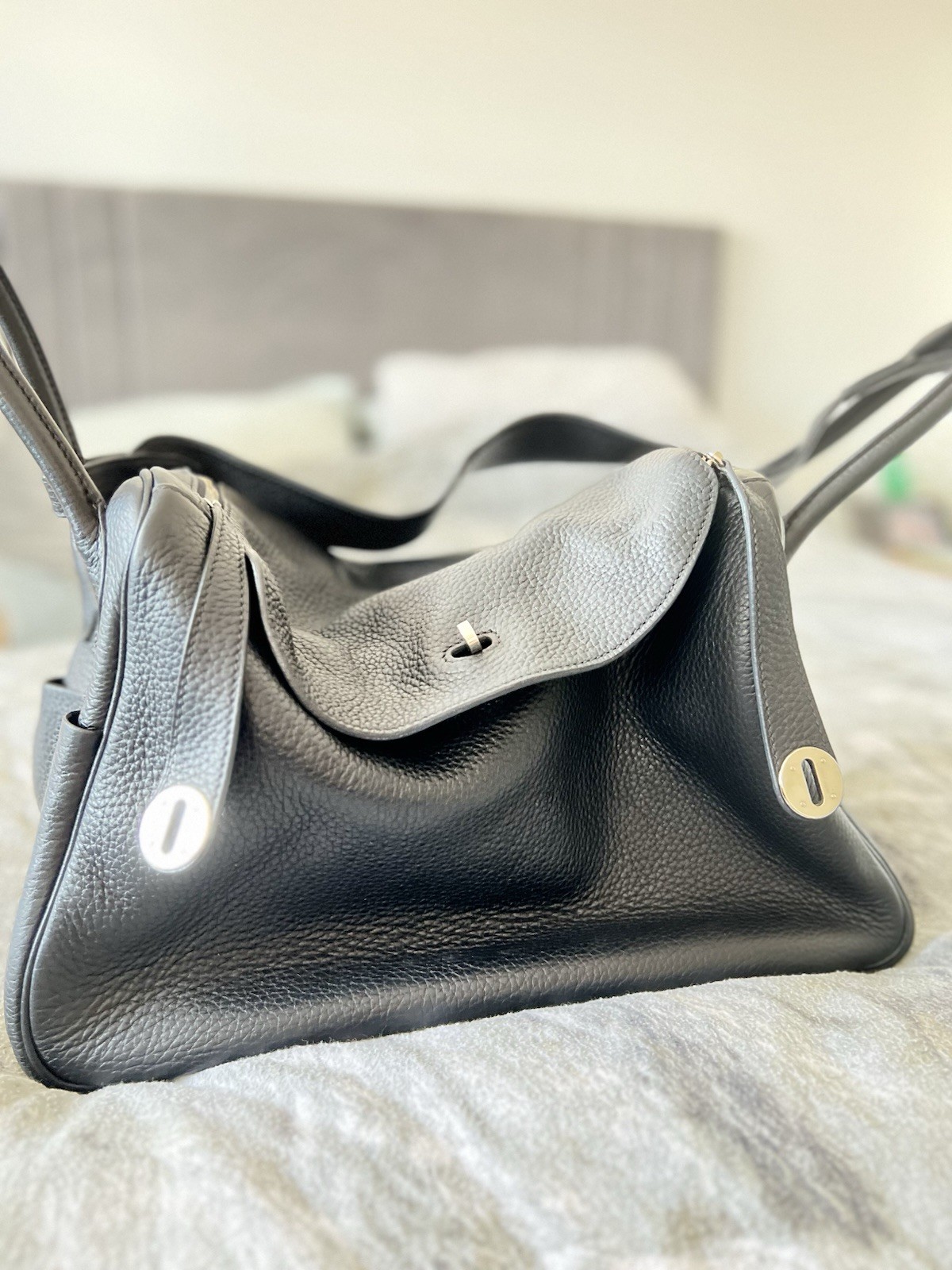 Authentic Hermes Lindy 36