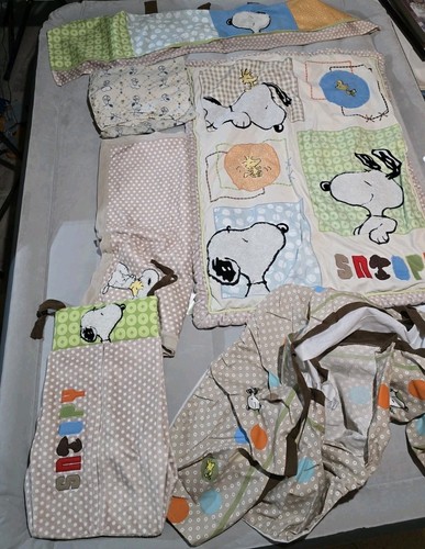 Cozy 6 Piece Infant Crib Bedding Set Snoopy Nursery Decor Diaper Holder Blanket