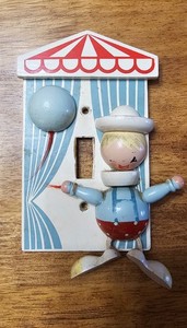 Vintage Nursery Plastic Inc Light Plate