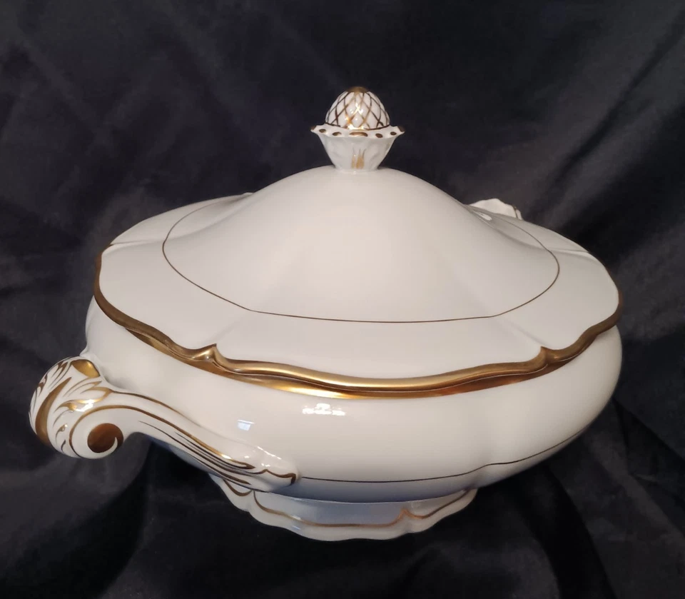 Soupière en porcelaine de Limoges décor filet or - Photo 4/4