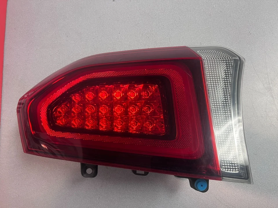 15-23 CHRYSLER 300 RH RIGHT PASSENGER SIDE LED TAILLIGHT BLACK TRIM OEM Foto 2 de 4