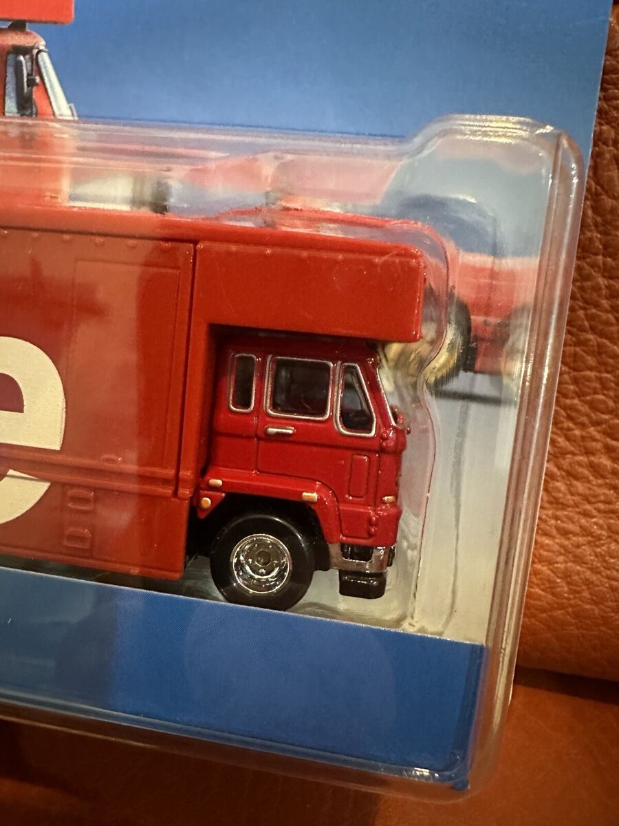 Hot Wheels Supreme Car Culture Team Transport 1992 BMW M3 Hot Wheels Supreme Car Culture Team Transport 1992 BMW M3