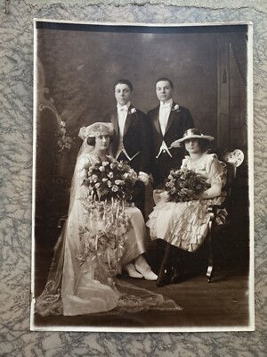 VTG Photograph Bride & Groom Bridesmaid/Groomsman 1920s Cardboard Frame 5  X 7 