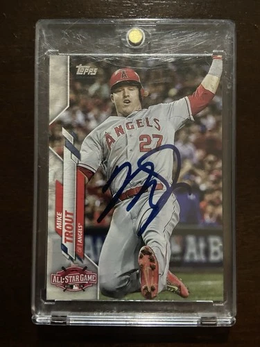 2020 Topps Update Mike Trout  AUTOGRAPHED Card No COA