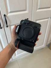 Nikon D500 20.9MP DSLR Camera in Black *Body Only* | Nikon F-Mount 90% new