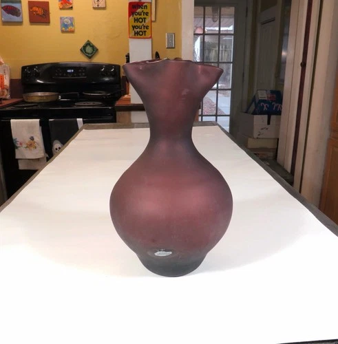 Handblown Blenko Satin Frosted Glass Purple Amethyst Ruffled Rim Vase W/ Label