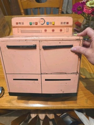Vintage 1950s Wolverine Pink Tin Litho Toy Kitchen Stove/Oven - Mid Century