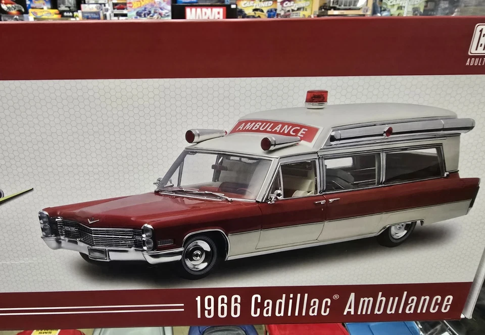 Ambulancia Cadillac 1966 Greenlight Collectibles Precision Collection 1/18 Foto 2 de 4