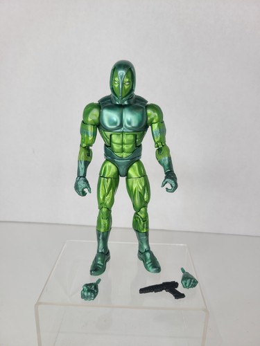 Marvel Legends Series Iron Man Vault Guardsman Hasbro Figure. 6.5" Loose 2021 - Picture 3 of 7