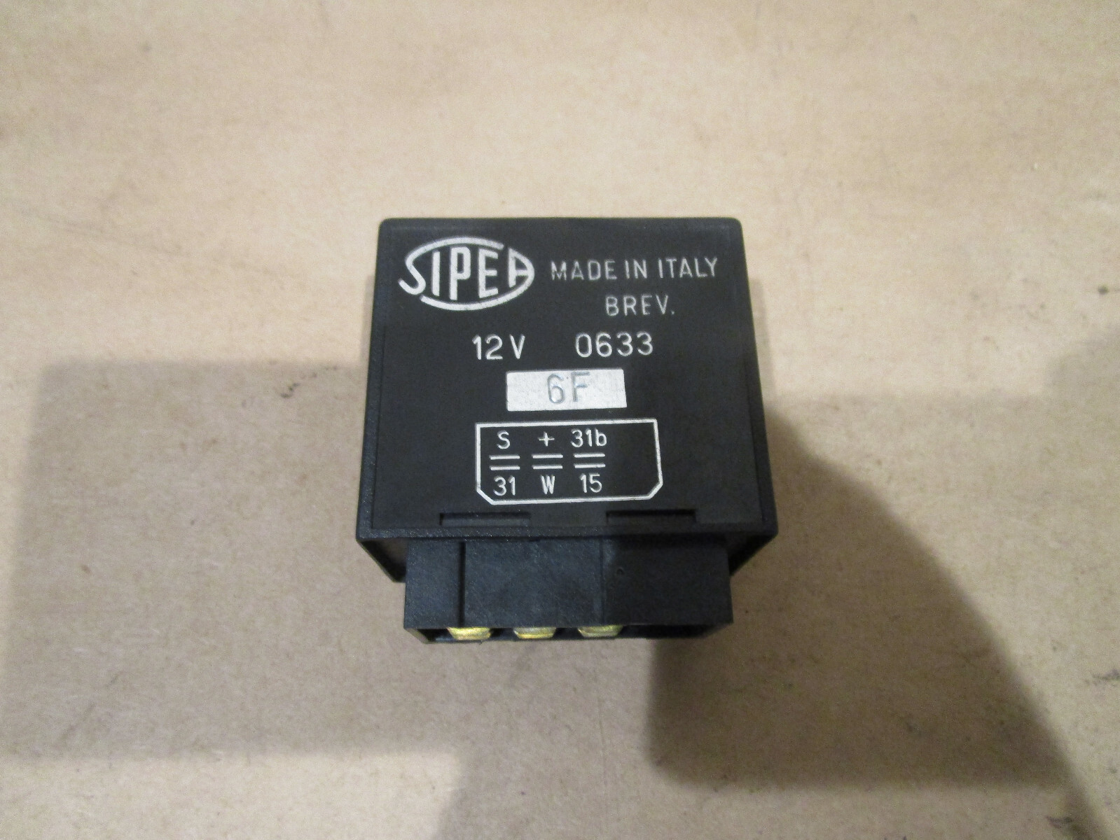Ferrari  Mondial - Wiper Delay Relay -P/N 115979