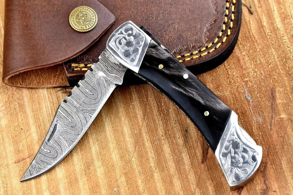Cuchillo de Bolsillo Plegable con Cierre de Acero Damasco Forjado a Mano Personalizado Fragmento con Funda Foto 3 de 4