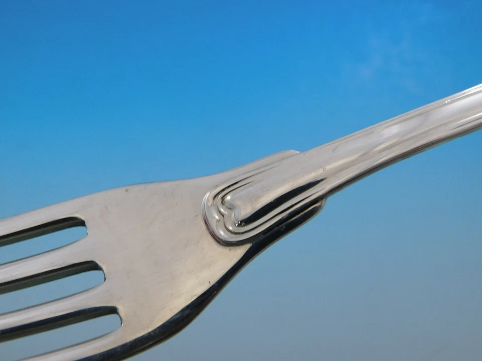 Juego de cubiertos de plata esterlina King by Kirk Stieff servicio 36 piezas motivo de carcasa Foto 4 de 4