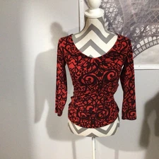 New York company red black 3/4 sleeves ruched side scoopneck pullover shirt XS