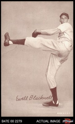 1947 Exhibits Ewell Blackwell  Pitching Reds VARIATION 6 - EX/MT
