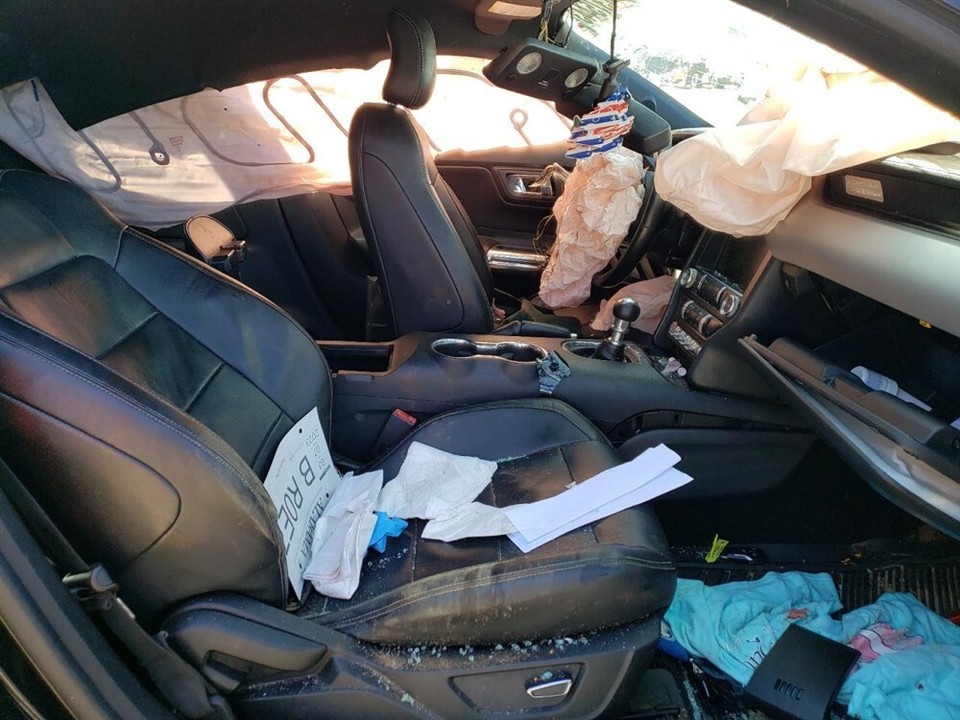 1518 Mustang Tinted Pair Driver Left Passenger Right Taillight Tail