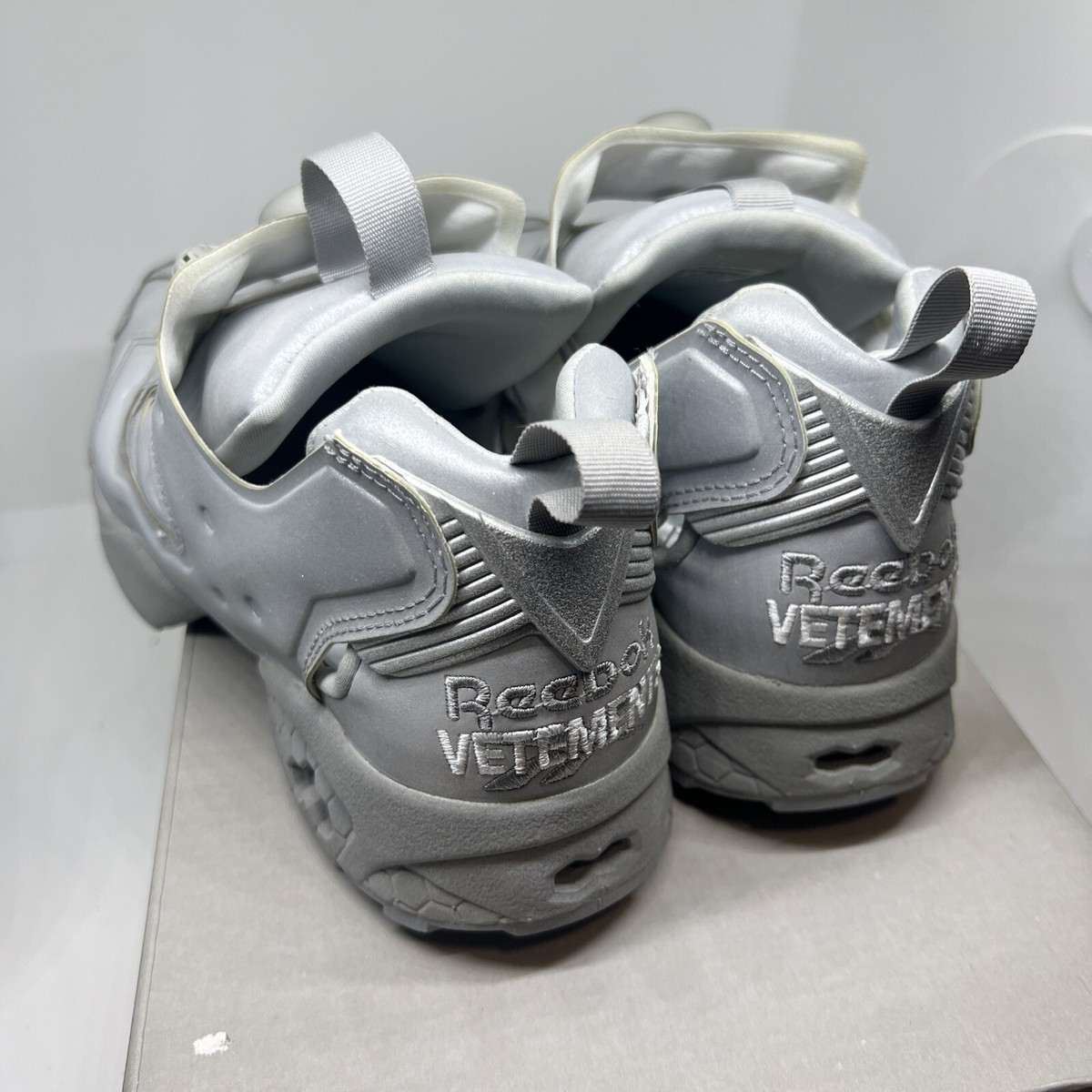 Vetements x Reebok Grey Reflective Fabric Instapump Fury 42 us 9
