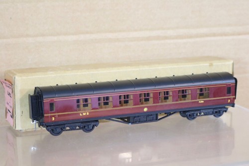 EXLEY SPUR OO LMS 3. KLASSE KORRIDORWAGEN 6384 kompatibel mit Hornby Dublo | Zustand: Used