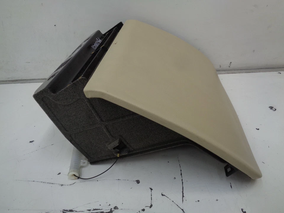 2004-2007 Jaguar XJ8 Glovebox Glove Box Compartment Beige OEM AK2110211 - Image 3 of 4