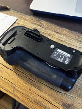Genuine OEM Nikon MB-D12 Battery Grip for D800 D800E D810 D810A