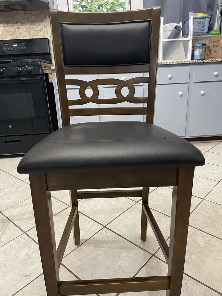 New Classic Round Counterheight Table And 4 Chairs - 5 PC Counter height Dining - Image 3 of 4