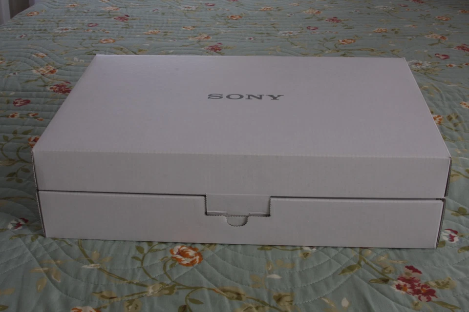 Sony S Frame DPF-D100 10.4" Digital Photo Picture Frame with Remote 12V.  - Image 3 of 4