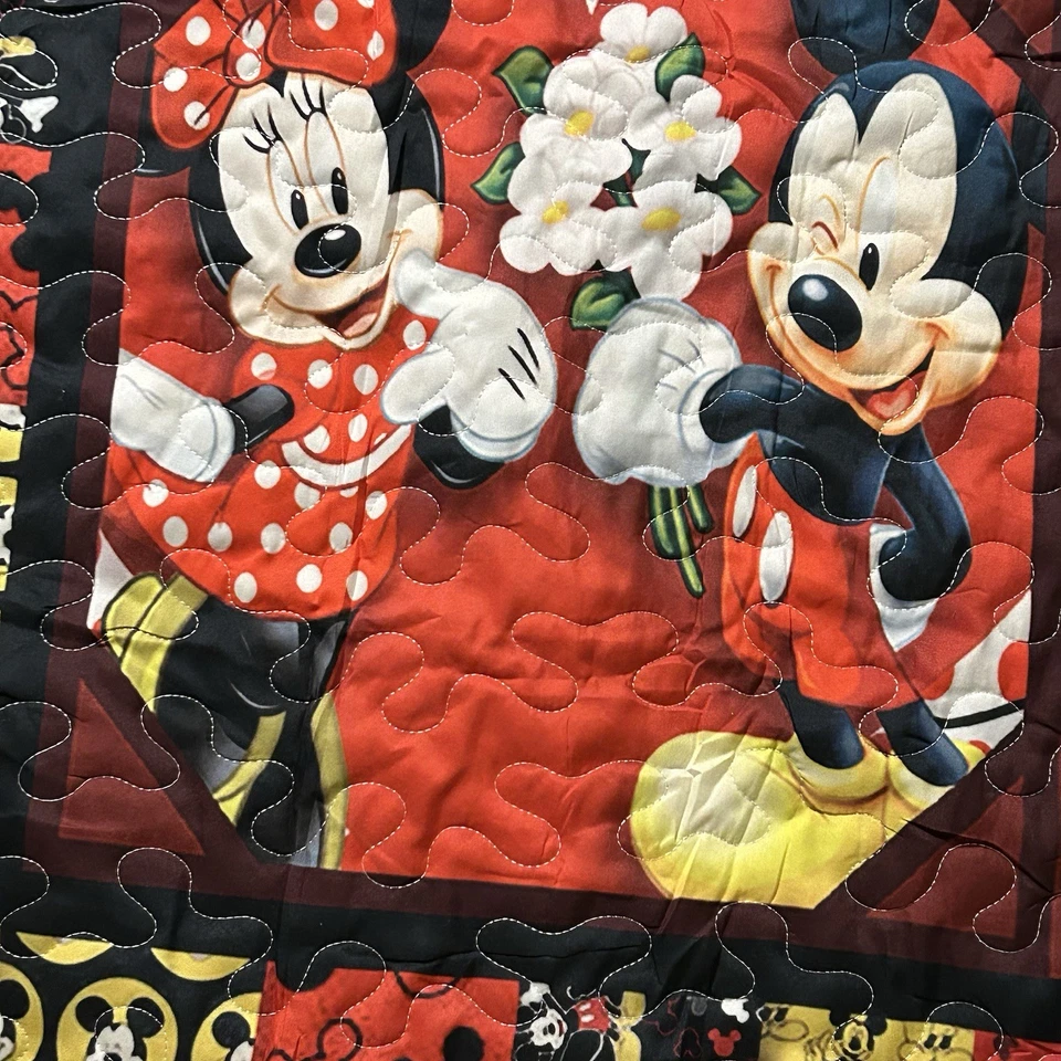 "Colcha para niños Disney Mickey Mouse y amigos 54"" por 60"" cuna o cama para niños pequeños" Foto 2 de 4