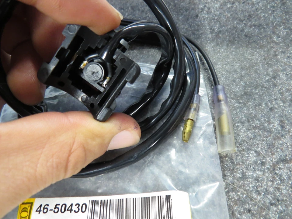 Nuevo de Lote Antiguo Botón de Bocina Emgo Se Adapta a: Yamaha IT200 IT490 TT225 TY350 YZ250 46-50430 Foto 3 de 4