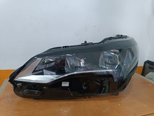 Feu avant (phare) Peugeot 3008